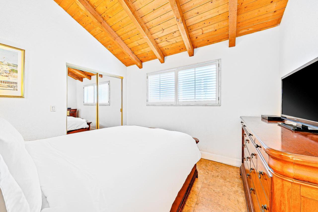 Newport Beachhouse Upper & Lower Units Esterno foto